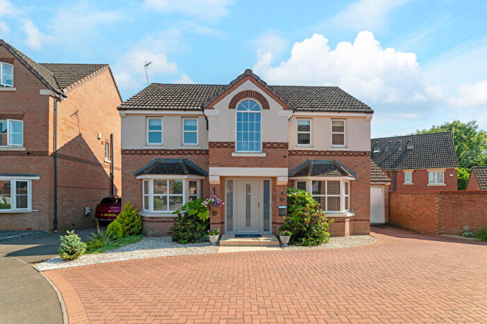 4 Bedroom Detached House For Sale In Cawston, Rugby, Warwickshire, CV22