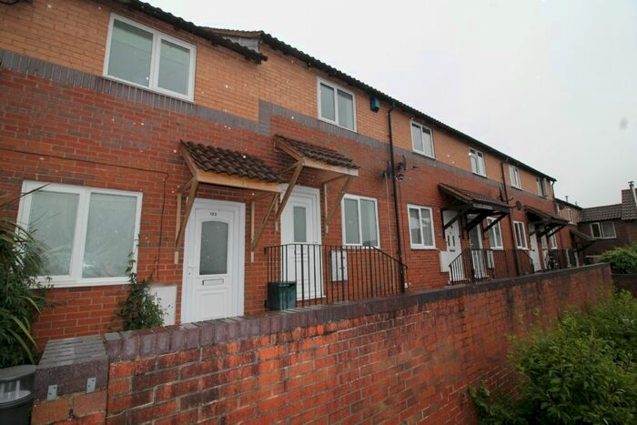 2 Bedroom Terraced House To Rent In Farm Hill, Exeter, EX4