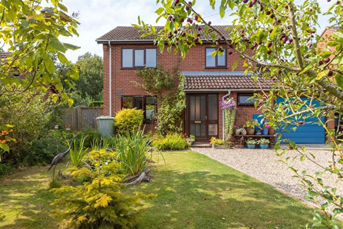 3 Bedroom Detached House For Sale In Hickling, NR12
