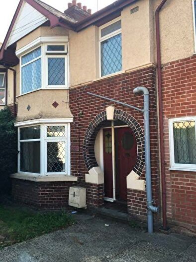 6 Bedroom Semi-Detached House To Rent In Magdalen Road, Oxford, OX4