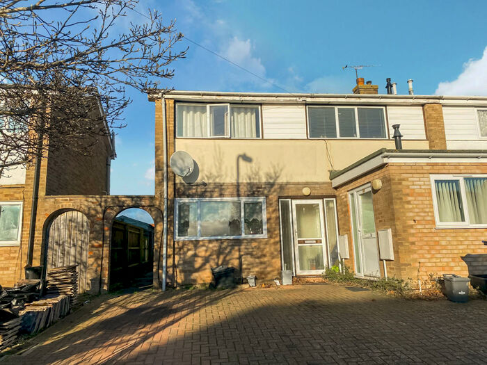 1 Bedroom Apartment To Rent In Burwell Drive, Witney, Oxfordshire, OX28