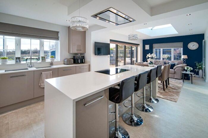 5 Bedroom Detached House For Sale In Coronation Avenue, Cowes, Isle Of Wight, PO31