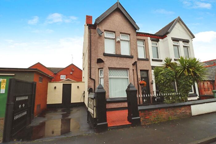 3 Bedroom Semi Detached House For Sale In Hampden Road, Tranmere, CH42