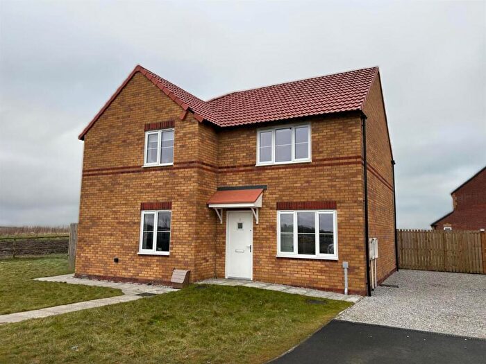 2 Bedroom Semi-Detached House To Rent In Moorland Lane, Bradford, BD4