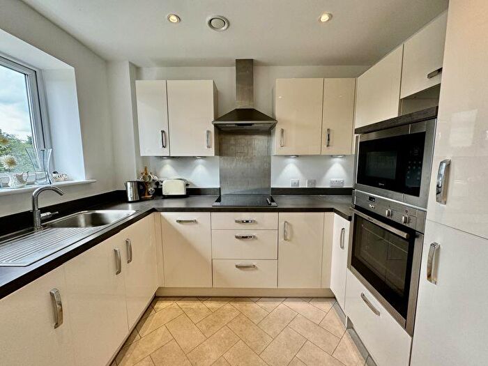 2 Bedroom Retirement Property For Sale In Retirement Property - Central Location, SL8