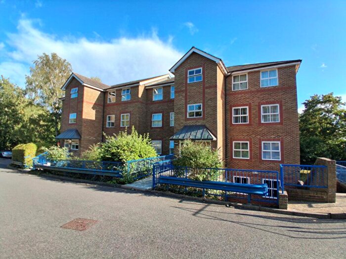 2 Bedroom Apartment To Rent In River Bank Close, Maidstone, ME15
