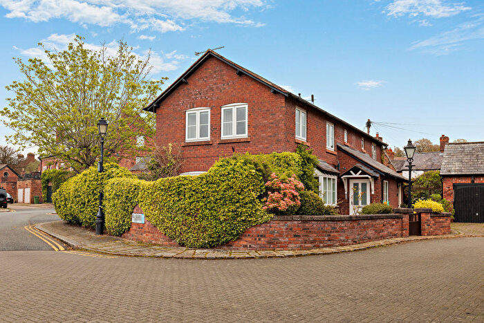 2 Bedroom Barn Conversion For Sale In Bell Meadow Court, Tarporley, CW6