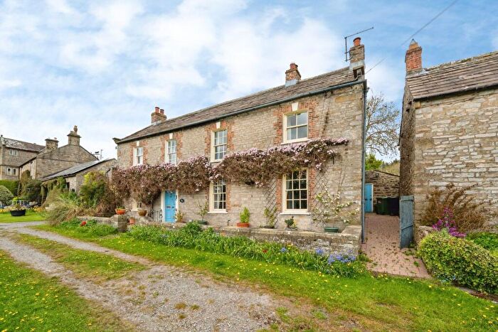 4 Bedroom Detached House For Sale In Bellerby, Leyburn, DL8