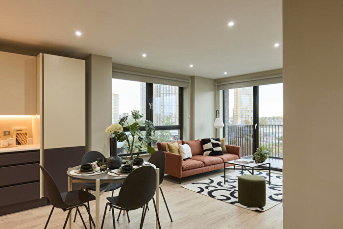 2 Bedroom Flat To Rent In Bale And Anchor, Flat Anchor House, Conington Road, London, SE13