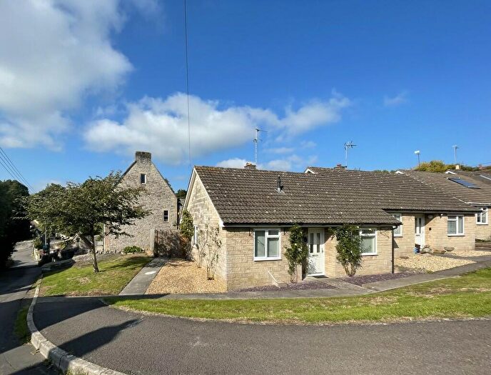 2 Bedroom Terraced Bungalow To Rent In Abbots Way, Pilton, BA4