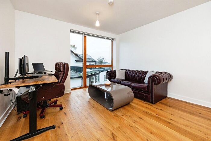 1 Bedroom Flat For Sale In Elwick Road, Ashford, TN23