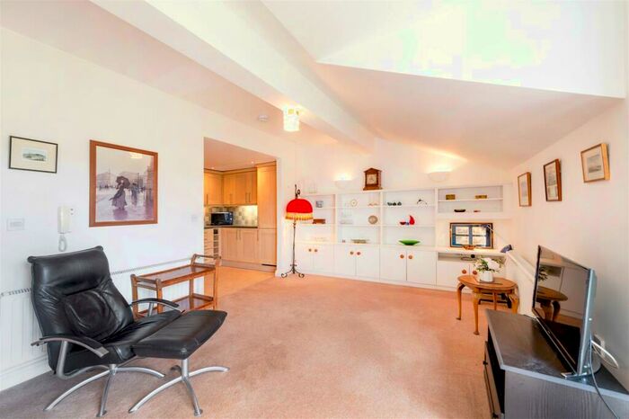 2 Bedroom Retirement Property For Sale In Retirement Aparment, Townhead Road, Dore, Sheffield, S17