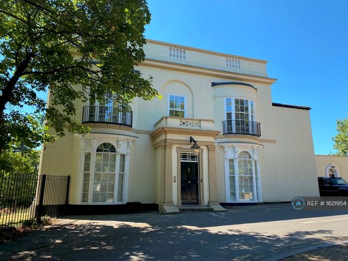 1 Bedroom Flat To Rent In Elmfield House, Doncaster, DN1