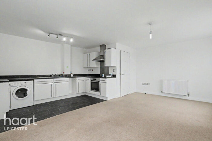 1 Bedroom Apartment For Sale In Baseball Walk, Leicester, LE4