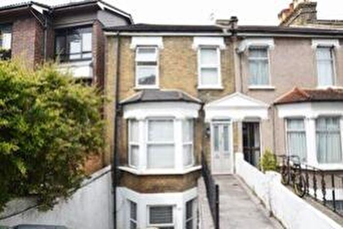 1 Bedroom Flat To Rent In Paget Rise, Plumstead, SE18