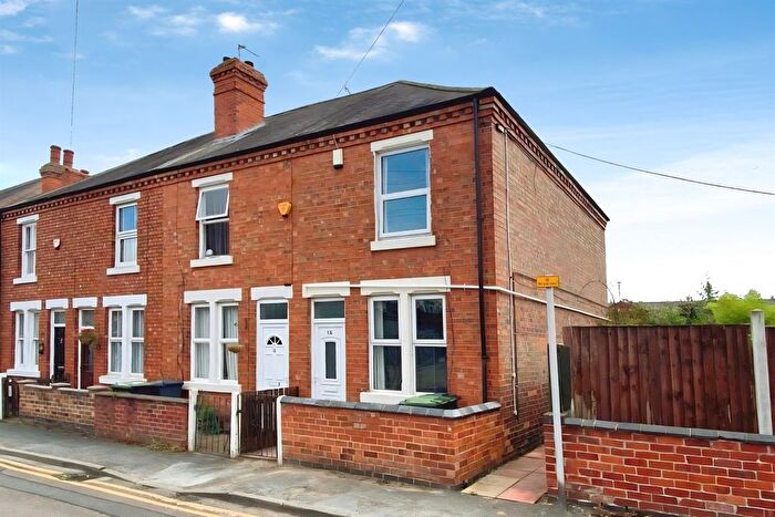 3 Bedroom End Terrace House For Sale In Portland Street, Beeston, NG9