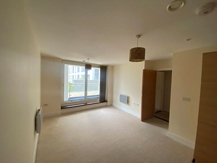 1 Bedroom Apartment To Rent In Ferry Court, Cardiff, CF11