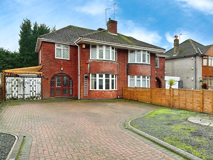 3 Bedroom Semi-Detached House For Sale In Newtown Road, Bedworth, Bedworth, Warwickshire, CV12