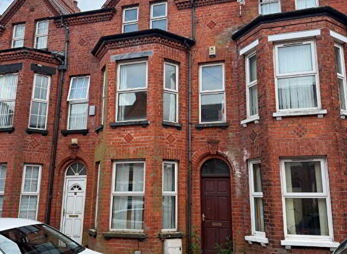 5 Bedroom Mid Terraced House For Sale In Sandymount Street, Belfast, BT9