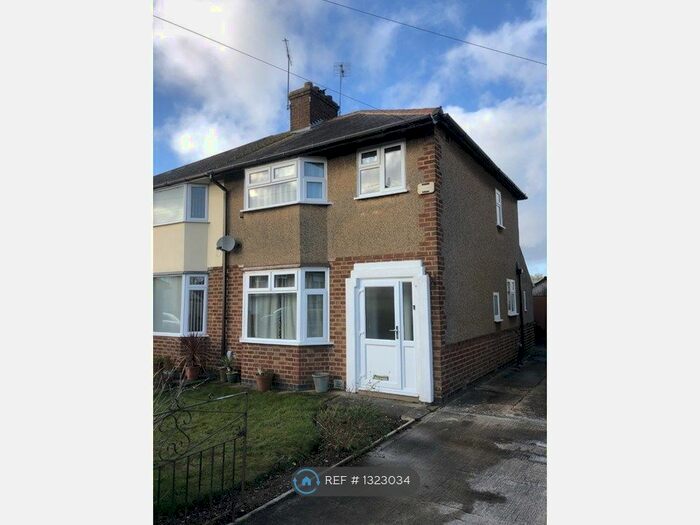 3 Bedroom Semi-Detached House To Rent In Balcombe Road, Rugby CV22