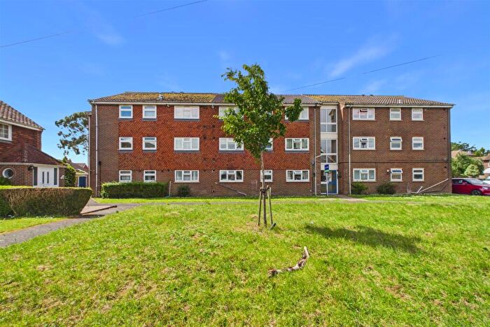 2 Bedroom Apartment For Sale In Longlands Road, Emsworth, PO10