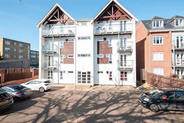 2 Bedroom Flat To Rent In Oxford Street, Wellingborough, NN8