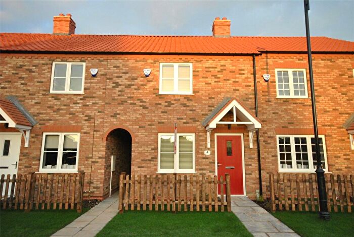 2 Bedroom Terraced House To Rent In Hoplands Close, New Waltham, Grimsby, Lincolnshire, DN36
