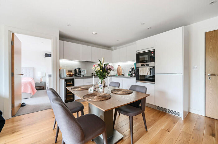 2 Bedroom Apartment To Rent In Communication Row, Birmingham, B15
