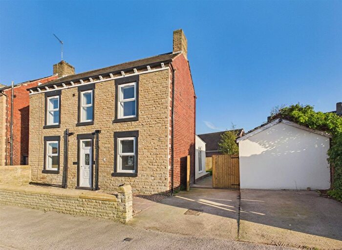 3 Bedroom Detached House For Sale In Fish Dam Lane, Barnsley, S71