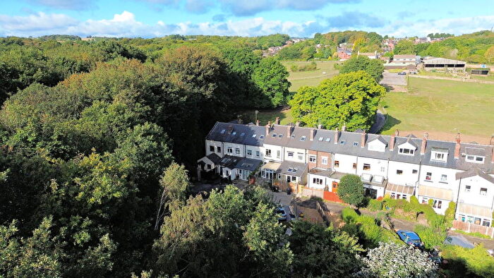 4 Bedroom Character Property For Sale In Moorend Houses, Silkstone Common, S75