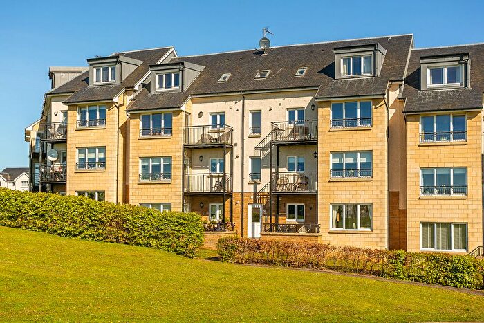 2 Bedroom Flat For Sale In South Chesters Gardens, Bonnyrigg, EH19
