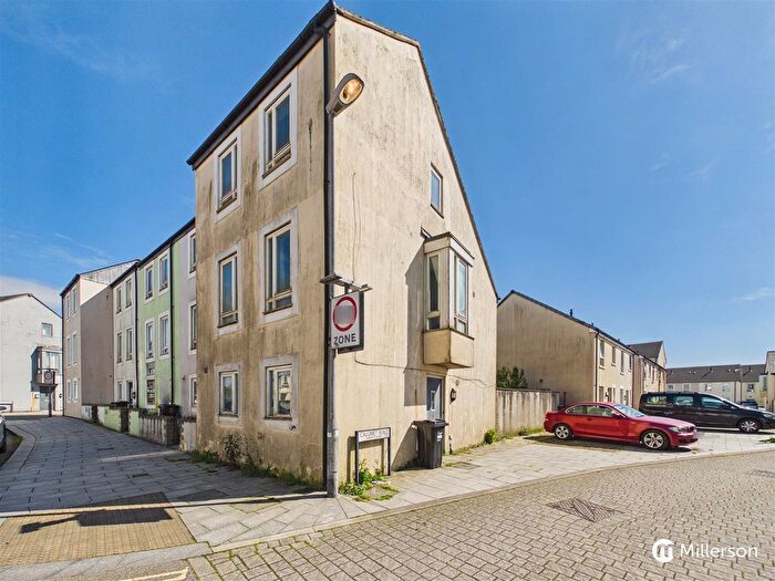 4 Bedroom End Terrace House For Sale In Calumet Road, Camborne, TR14