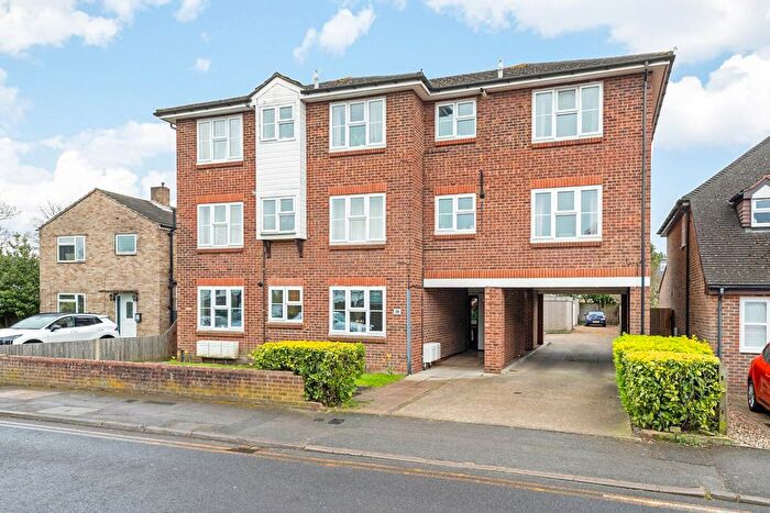 1 Bedroom Flat For Sale In Lime Grove, New Malden, KT3