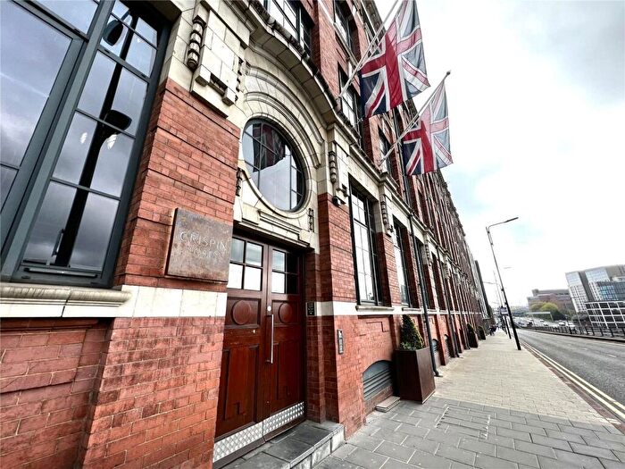 2 Bedroom Flat To Rent In New York Road, Leeds, West Yorkshire, LS2