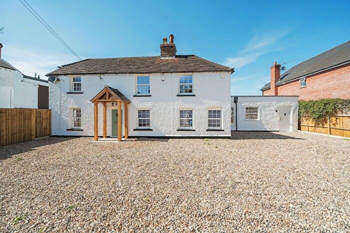 4 Bedroom Detached House To Rent In North Street, Windsor, SL4