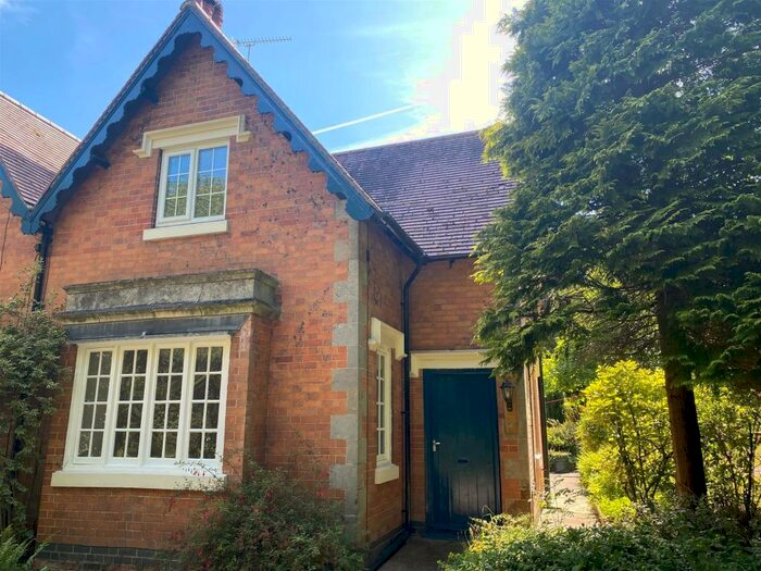 2 Bedroom Semi-Detached House To Rent In Babworth, Retford, DN22