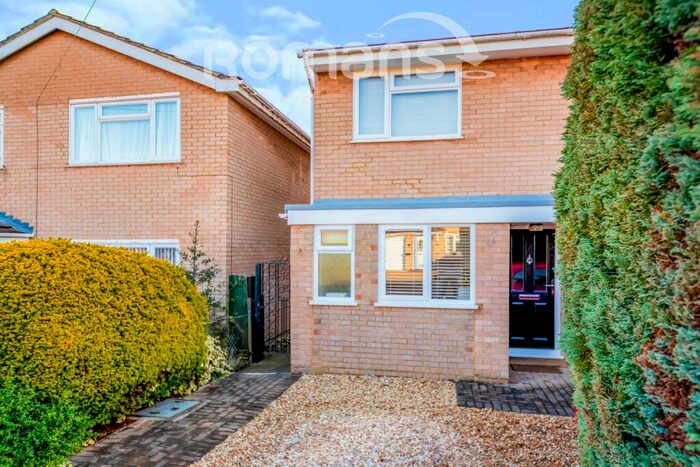 Studio To Rent In Alfonso Close, GU12