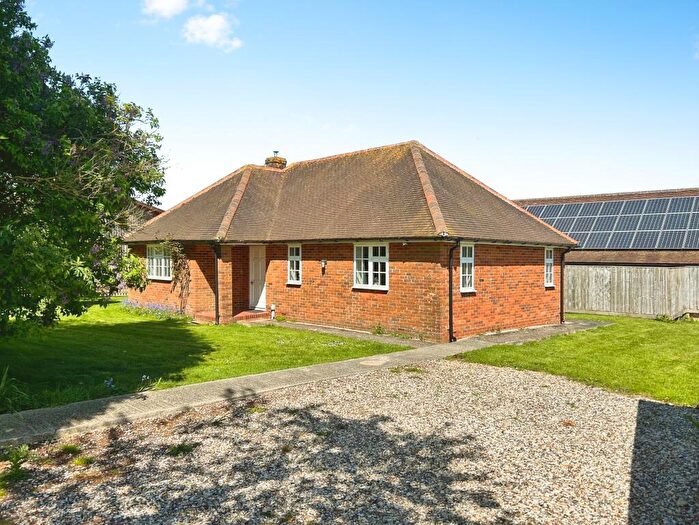 3 Bedroom House To Rent In Wootton St. Lawrence, RG23