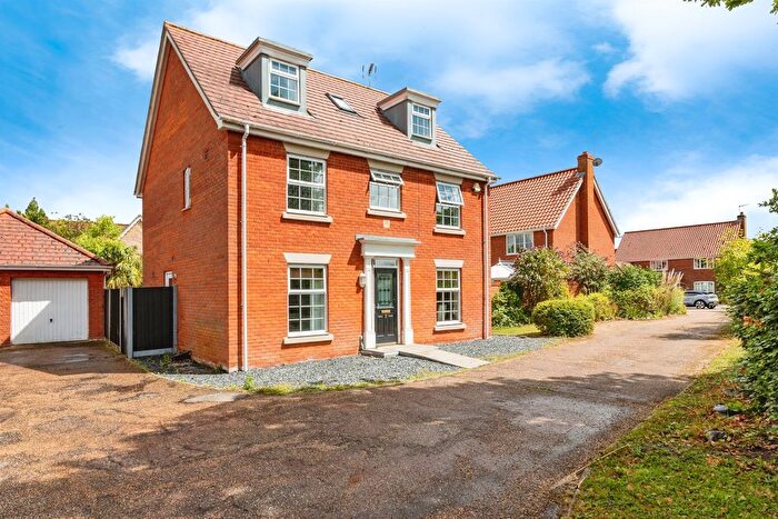 5 Bedroom Detached House For Sale In Monarch Way, Carlton Colville, Lowestoft, NR33
