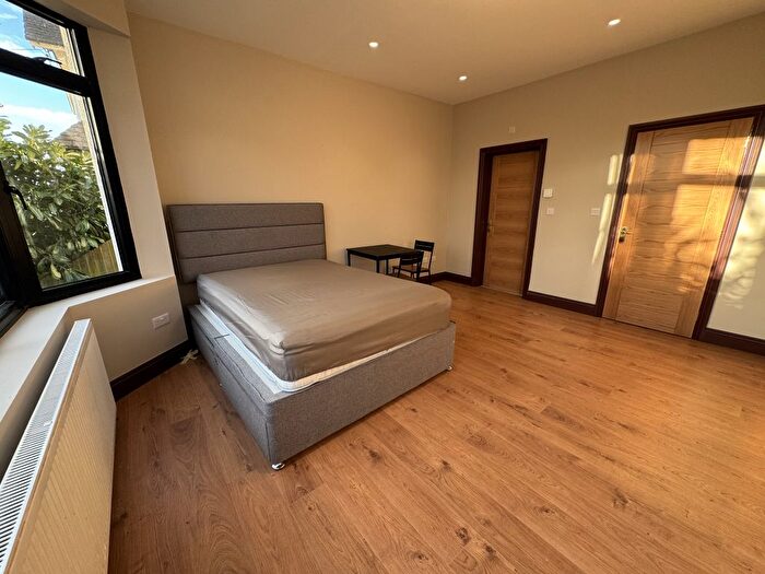 1 Bedroom Studio To Rent In Purley Downs Road, Purley, CR2