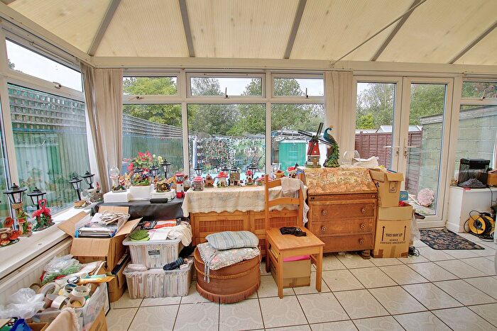 2 Bedroom Detached Bungalow For Sale In Hundred Road, March, PE15