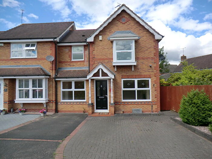 3 Bedroom End Of Terrace House To Rent In Beautiful Family Home -Binley, CV3