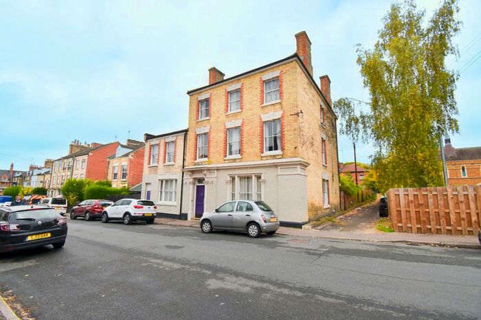 10 Bedroom Detached House To Rent In Hester Street, Northampton, NN2