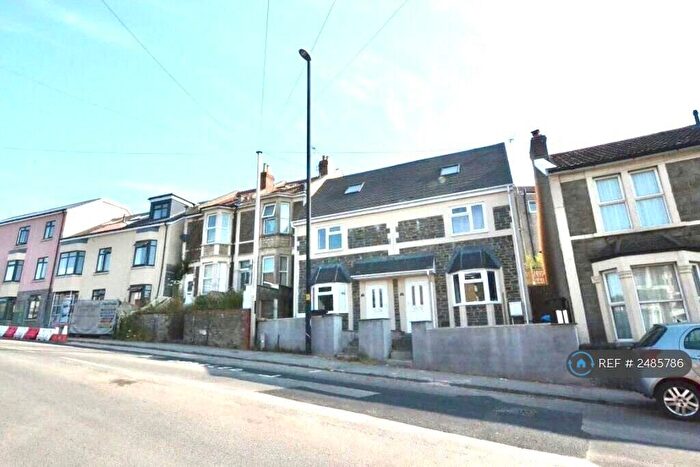 3 Bedroom Semi-Detached House To Rent In Air Balloon Road, Bristol, BS5