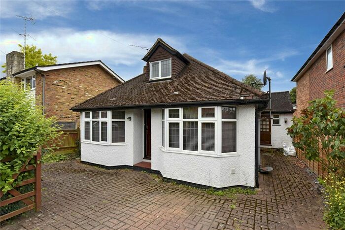 3 Bedroom Detached House To Rent In Dedmere Rise, Marlow, Buckinghamshire, SL7