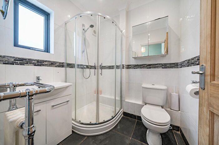 2 Bedroom Semi-Detached House For Sale In Maidstone Road, Sidcup, DA14