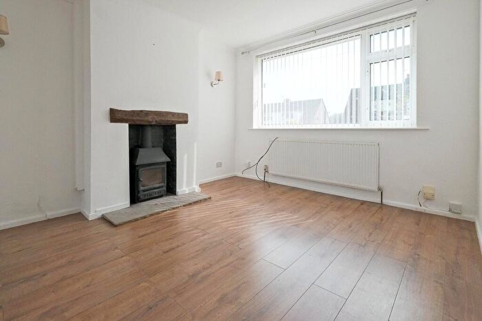 2 Bedroom Semi-Detached House To Rent In Cranbrook Avenue, Oswaldtwistle, Accrington, BB5