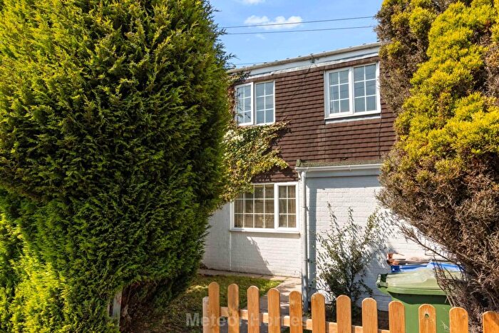 3 Bedroom Terraced House For Sale In Wymark View, Grimsby, DN33