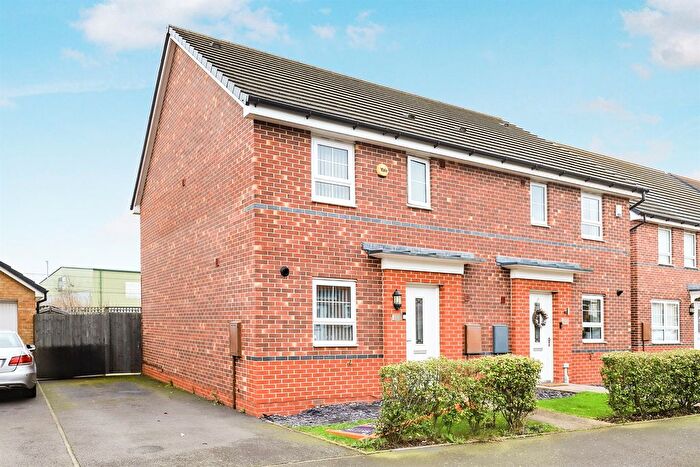 3 Bedroom Semi Detached House For Sale In Goodwood Drive, Oxley, Wolverhampton, WV10