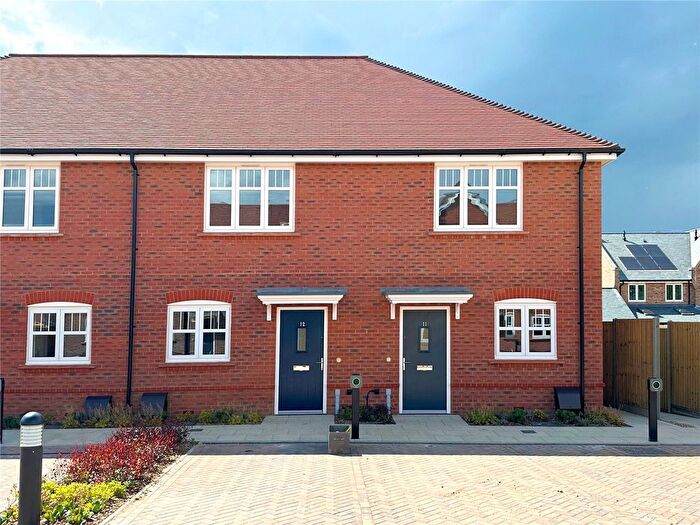 2 Bedroom Detached House For Sale In Spinner Avenue, Cranleigh, Surrey, GU6